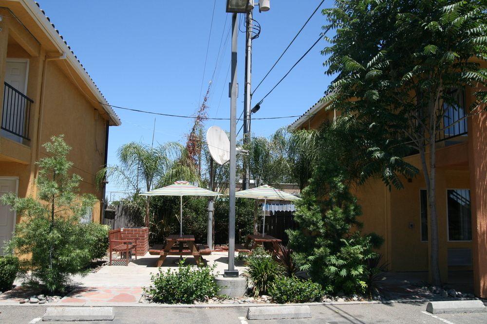 Econo Lodge Inn & Suites Lodi - Wine Country Area Exterior foto