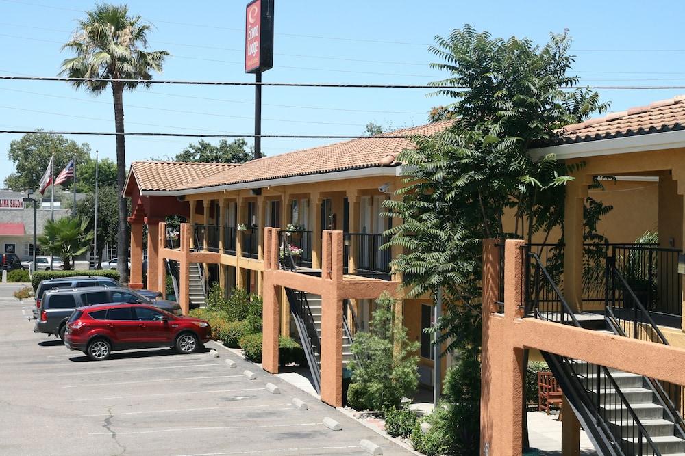 Econo Lodge Inn & Suites Lodi - Wine Country Area Exterior foto