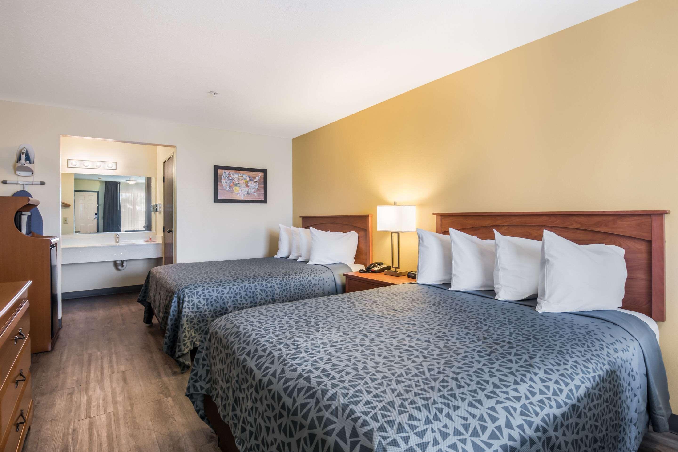 Econo Lodge Inn & Suites Lodi - Wine Country Area Exterior foto