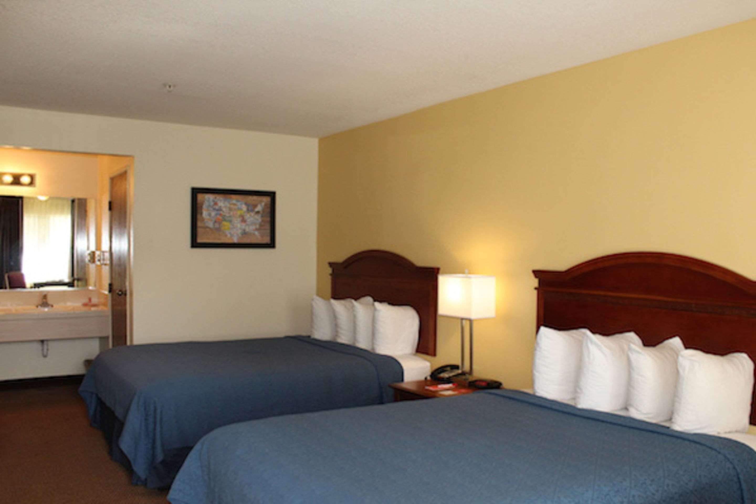 Econo Lodge Inn & Suites Lodi - Wine Country Area Exterior foto
