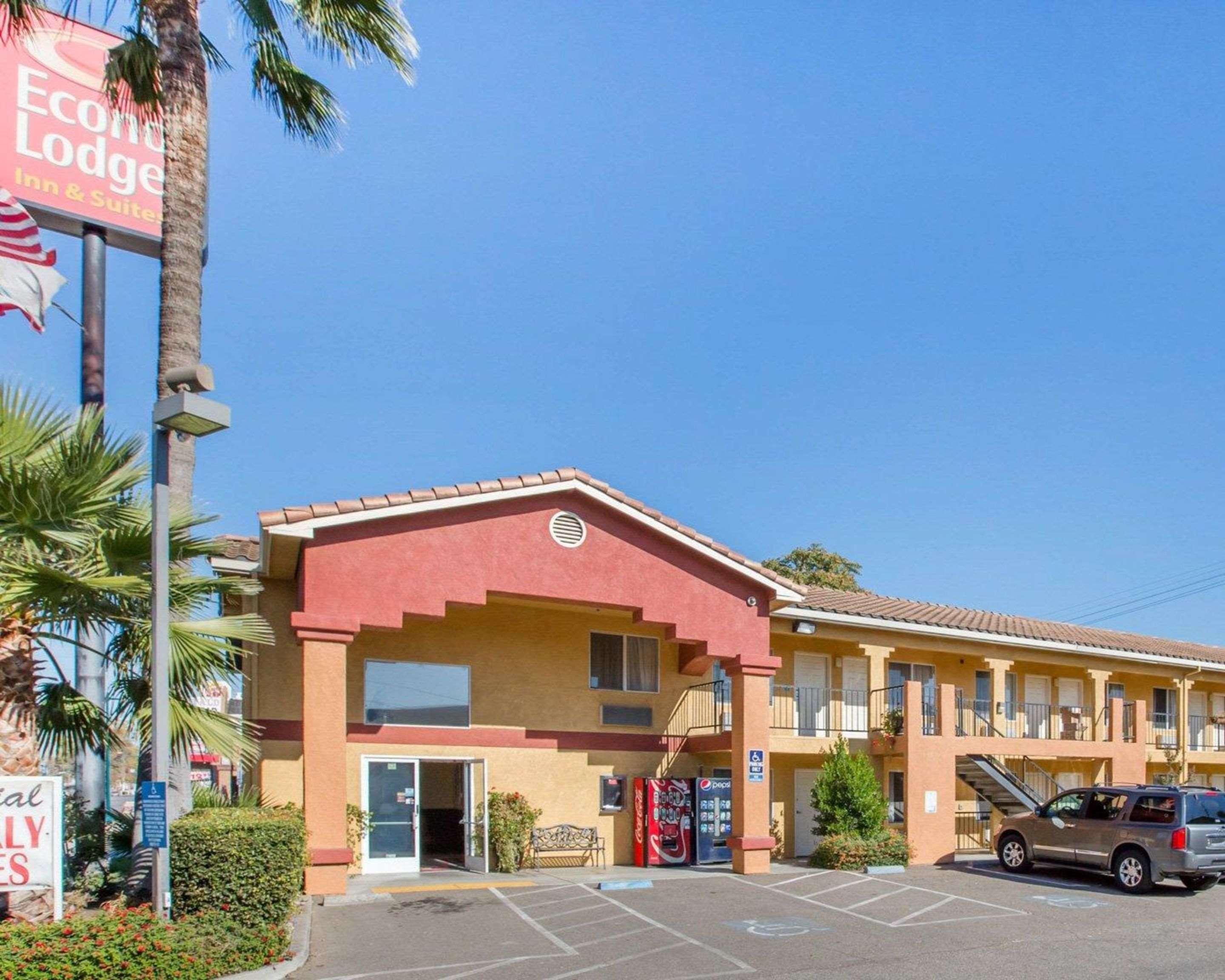 Econo Lodge Inn & Suites Lodi - Wine Country Area Exterior foto