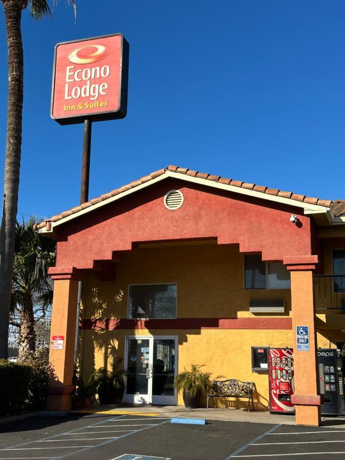 Econo Lodge Inn & Suites Lodi - Wine Country Area Exterior foto