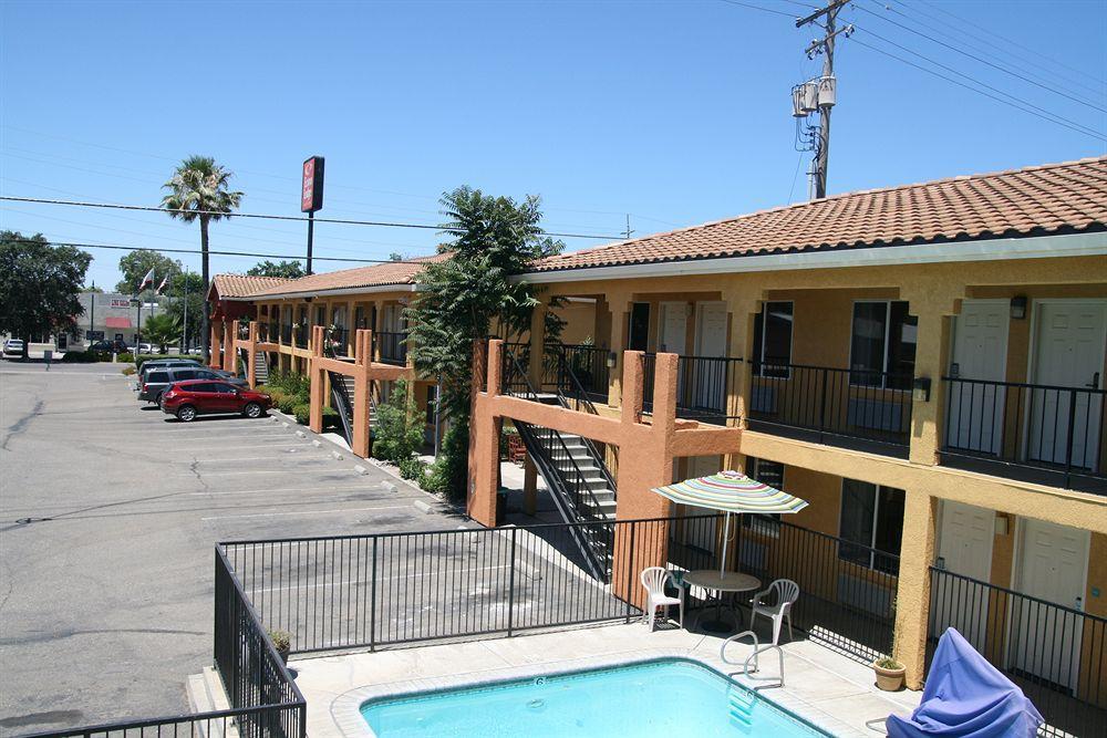 Econo Lodge Inn & Suites Lodi - Wine Country Area Exterior foto