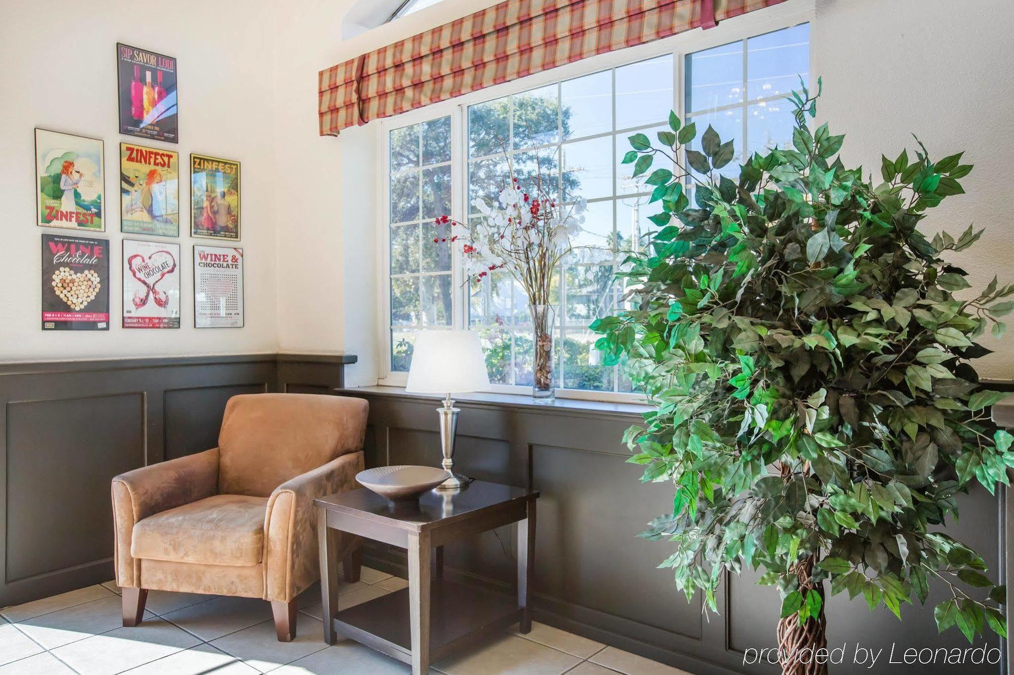 Econo Lodge Inn & Suites Lodi - Wine Country Area Exterior foto