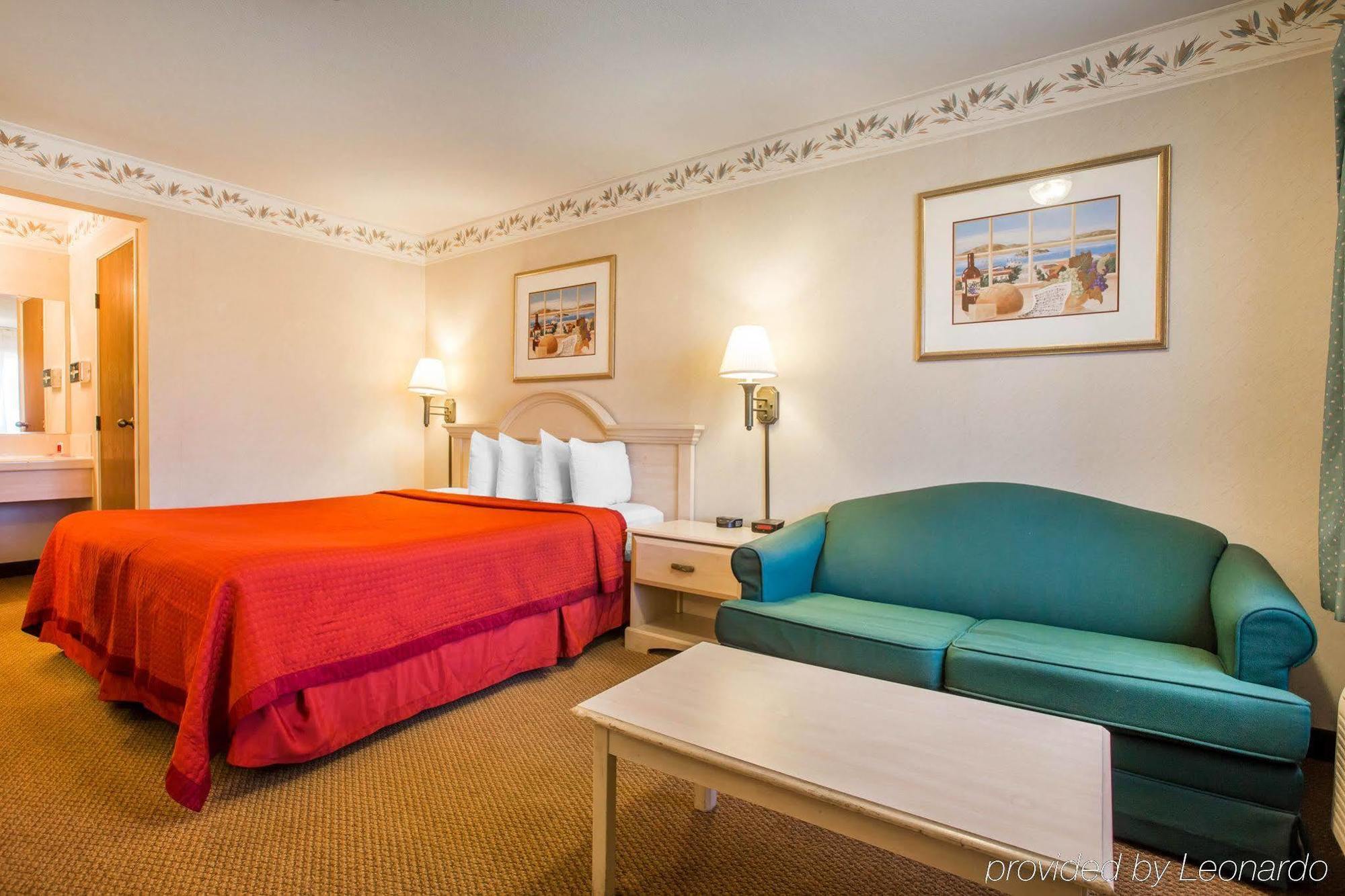 Econo Lodge Inn & Suites Lodi - Wine Country Area Exterior foto