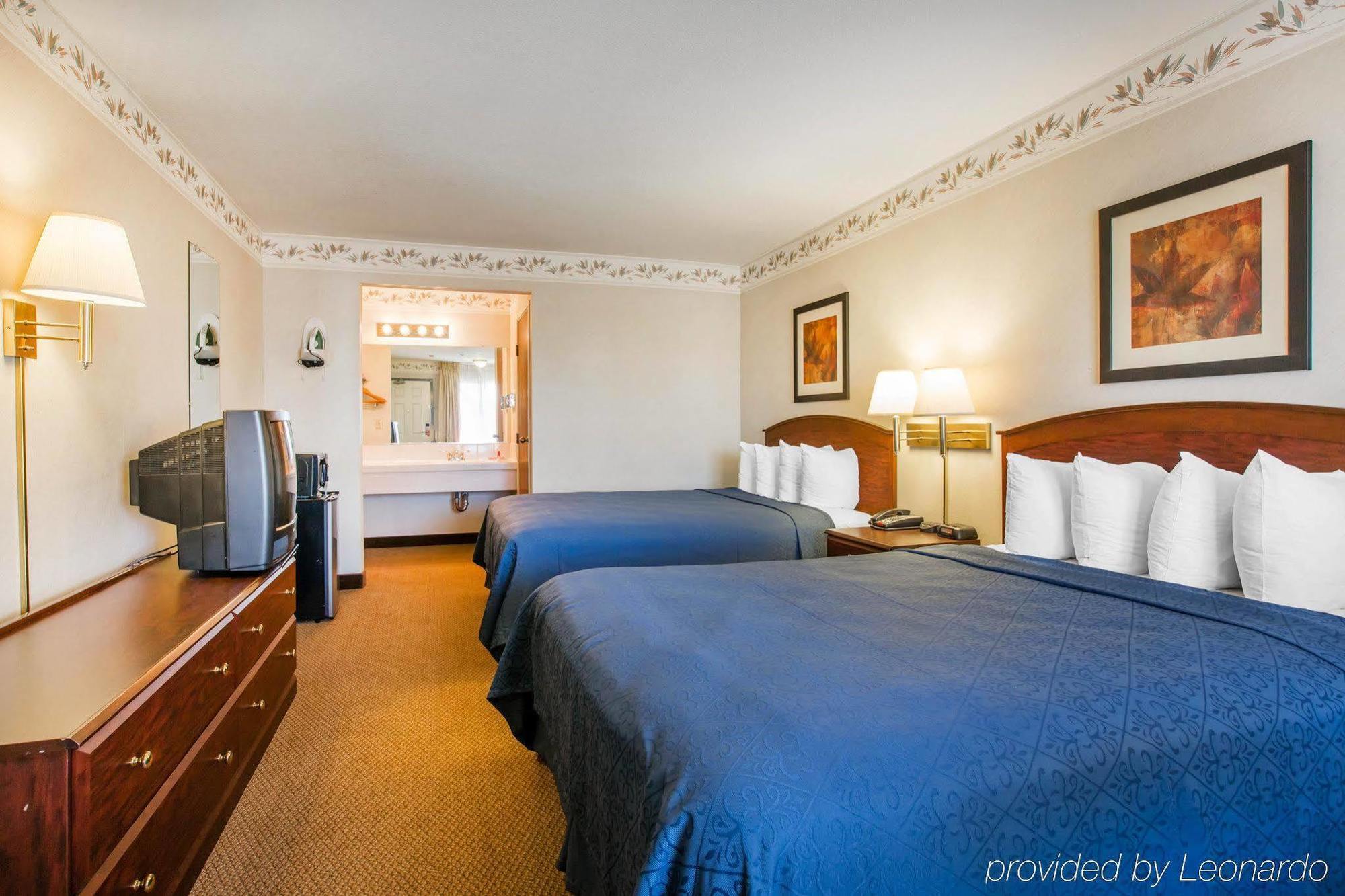 Econo Lodge Inn & Suites Lodi - Wine Country Area Exterior foto