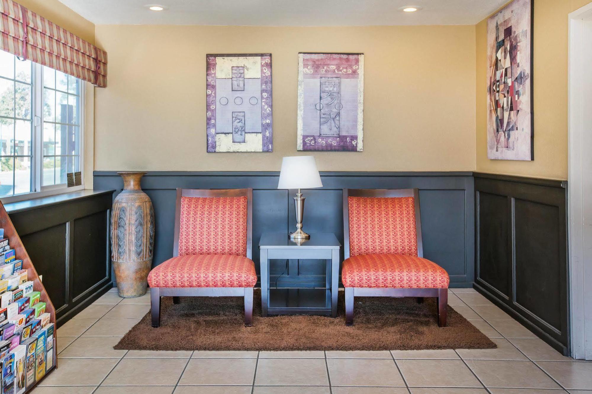 Econo Lodge Inn & Suites Lodi - Wine Country Area Exterior foto