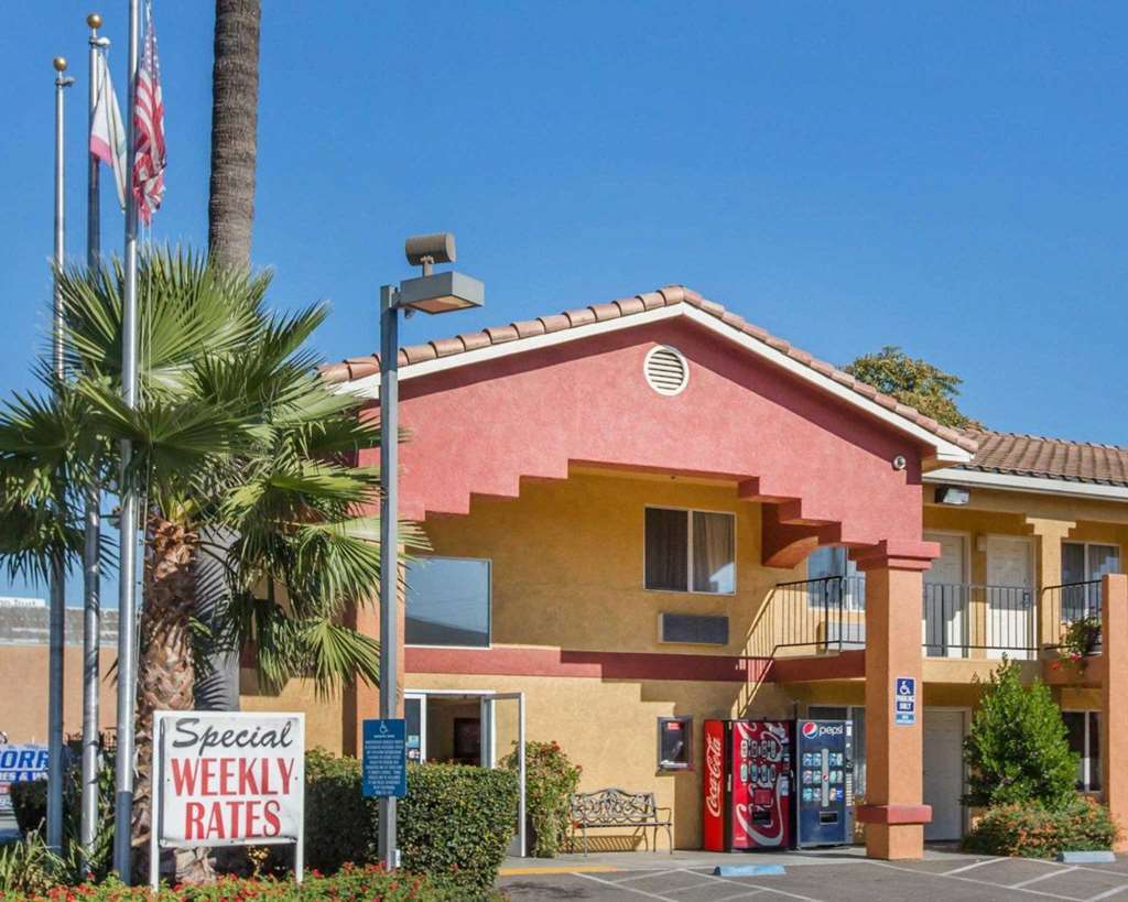 Econo Lodge Inn & Suites Lodi - Wine Country Area Exterior foto